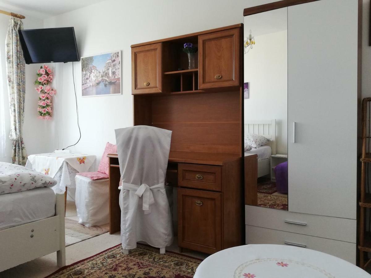 Apartments Meixner マリアーンスケー・ラーズニェ エクステリア 写真